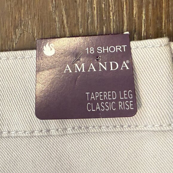 Gloria Vanderbilt Amanda Jeans – Size 18S - Picture 11 of 16
